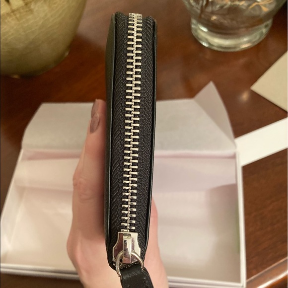 NWT VERSACE— Zip Around Black Leather Wallet/Agenda - Picture 7 of 16